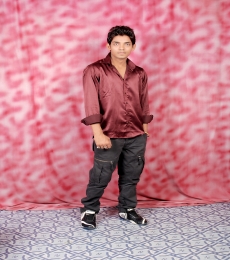 Ronitchaudhary Model